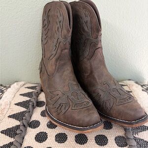 Roper Dark Brown Embroidered Ankle Boots